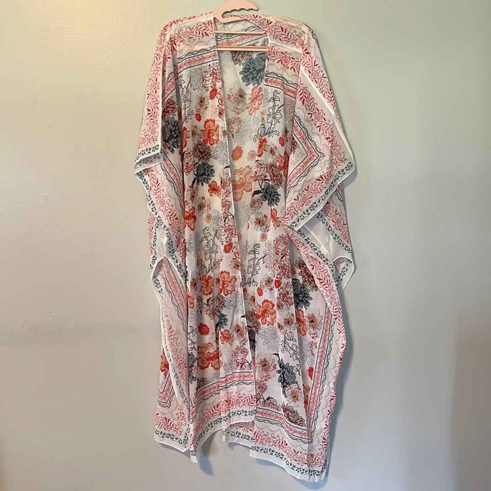 Floral Beach coverup, women’s XL-plus